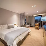 Alinea Center Aparthotel 4*