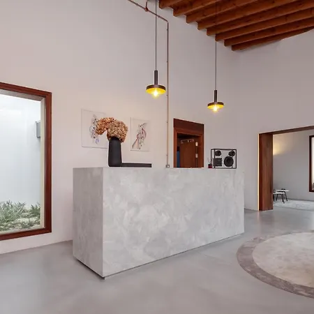 Alinea Center מלון דירות 4*