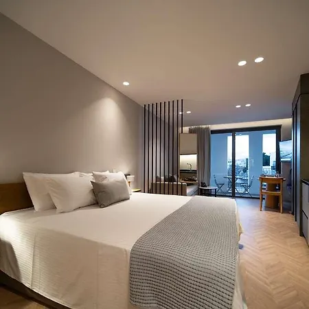 Alinea Center מלון דירות 4*