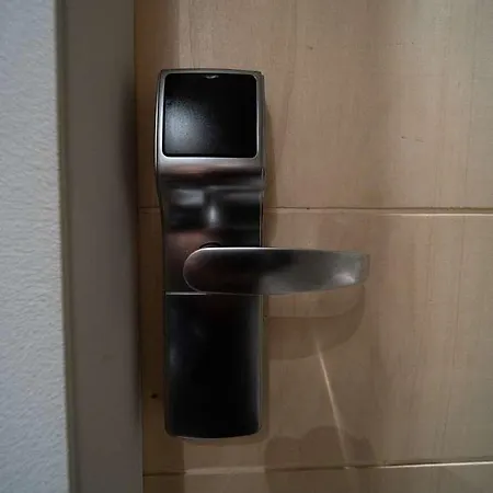 Апарт-отель Alinea Center Лимасол