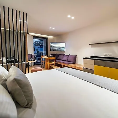 Alinea Center לימסול