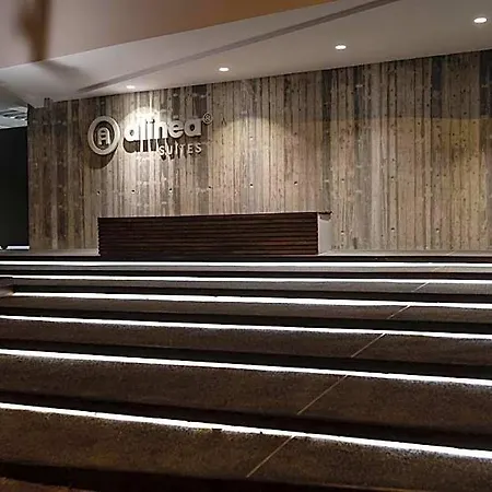 Alinea Center מלון דירות