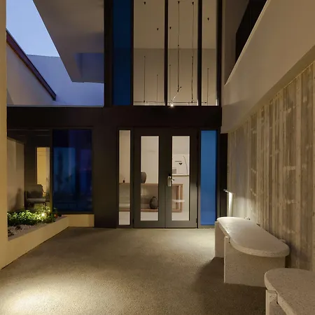 Aparthotel Alinea Center 4*