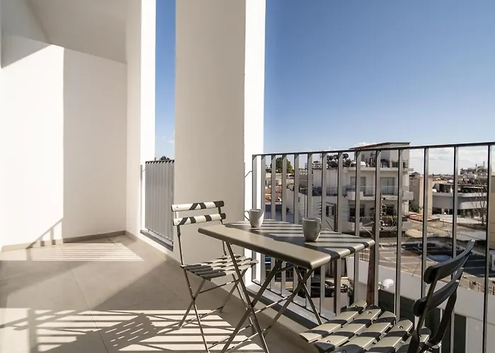 Aparthotel Alinea Center 4*