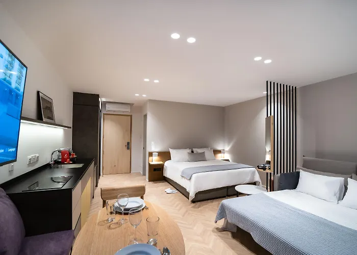 Aparthotel Alinea Center 4*