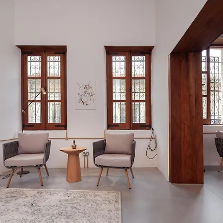 Alinea Center Апарт-отель Лимасол